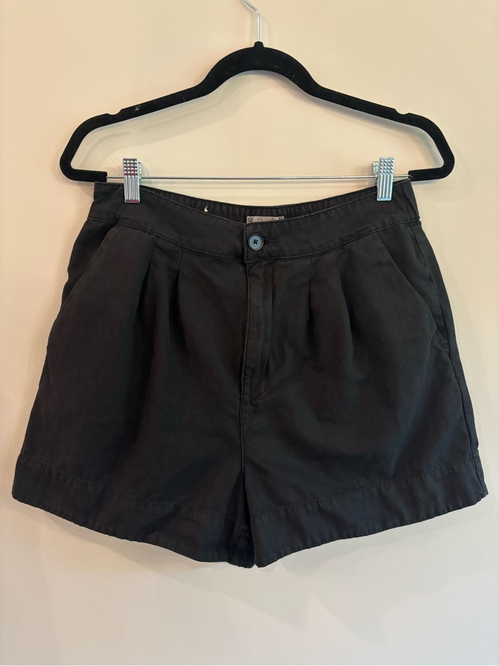 Joie Black High-Rise Pleated Women's Shorts